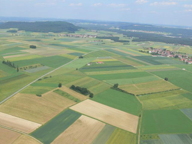 Flug mit Tobi ber die Basis (1)